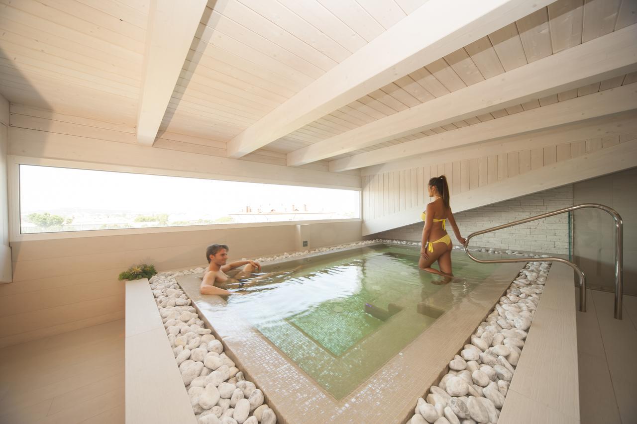 Hotel Aquila Azzurra ริมินี ภายนอก รูปภาพ